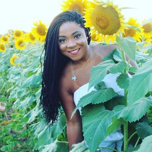 Meet your Posher, Destini